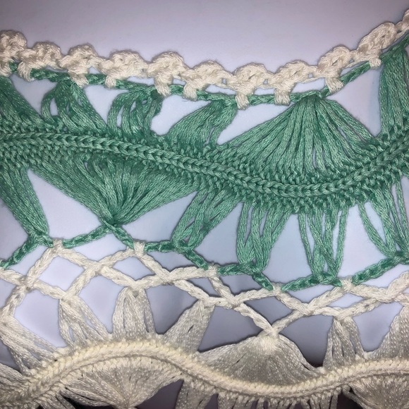 Vivid Collection Of NY Short Blouse - Picture 5 of 14